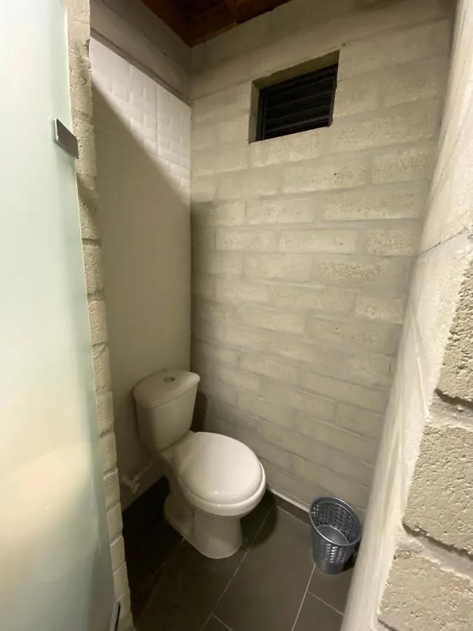 Guest house Alquiler De Habitacion En Barrio San Diego Medellin Colombia